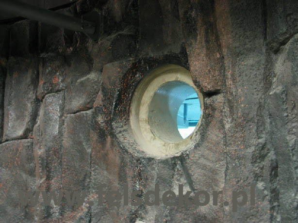 picture/akwarium_cylindryczne_aquaDom_Berlin_felsdekor_14.jpg