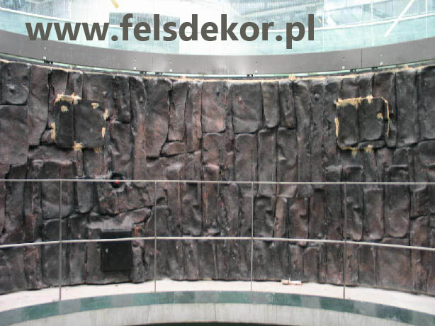 picture/akwarium_cylindryczne_aquaDom_Berlin_felsdekor_9.jpg