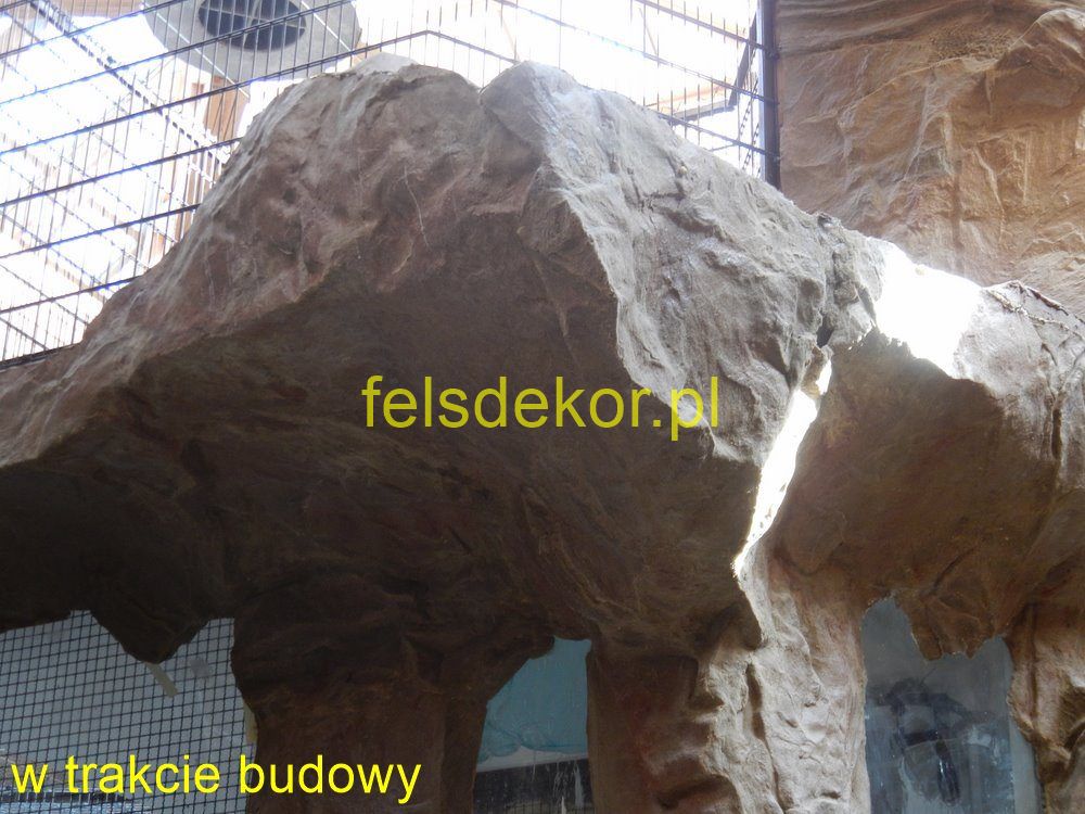 picture/felsdekor_5_dekorbet_copsa_kunstfelsen_decoflex_gdansk_zoo_lwy_44.jpg