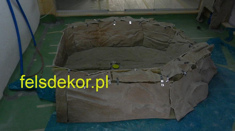 picture/felsdekor_dekoret_sika_copsa_kunstfelsen_terrarium_reptilien_kriechtiere_17.jpg