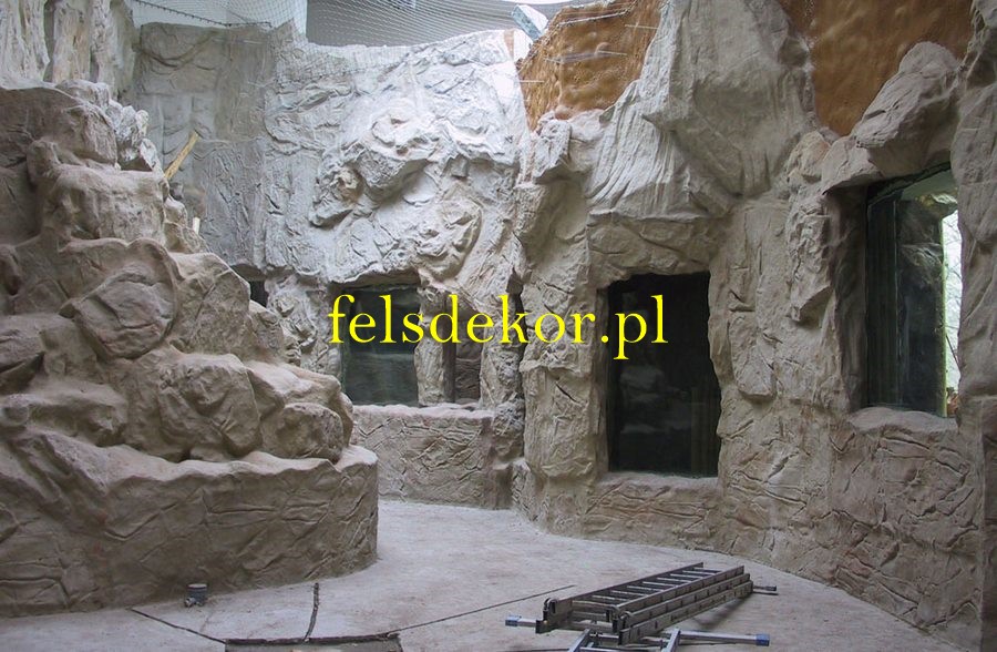 picture/zoo_warszawa_szympansy_sztuczne_skaly_felsdekor_w_13.jpg