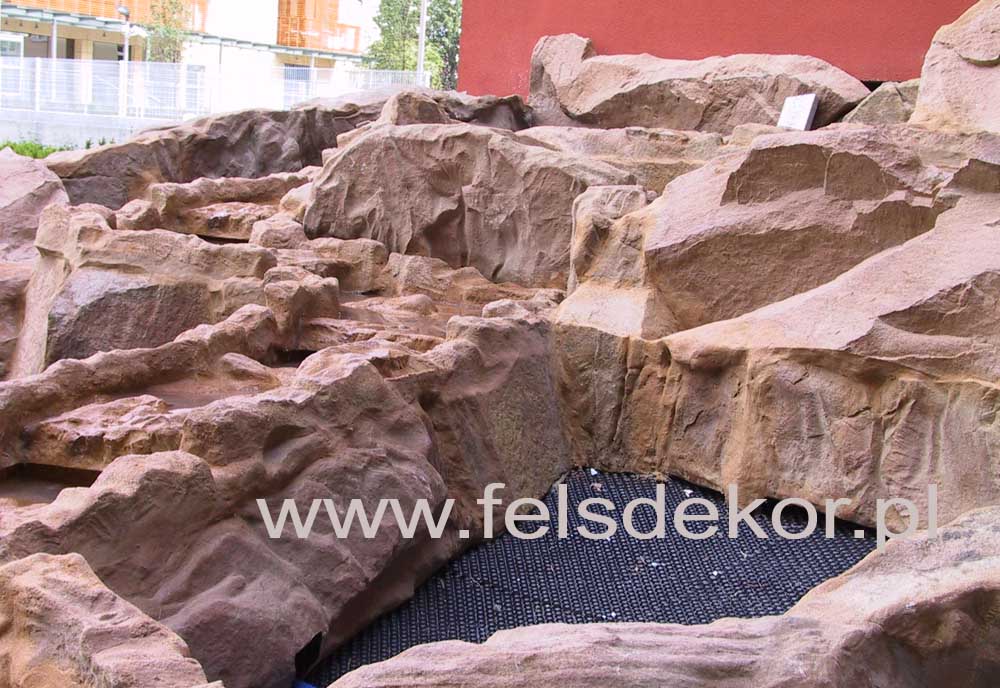 picture/apartament_silesia_leopoldinum_felsdekor_sztuczne_skaly_strumien_20.jpg